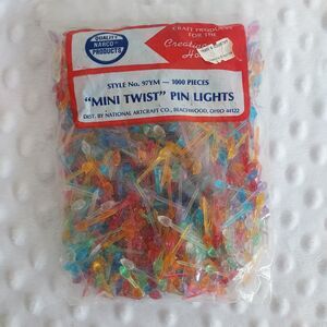Vintage Mini Twist Pins Lights Narco 1000 Bulbs New Peg Ceramic Christmas Tree